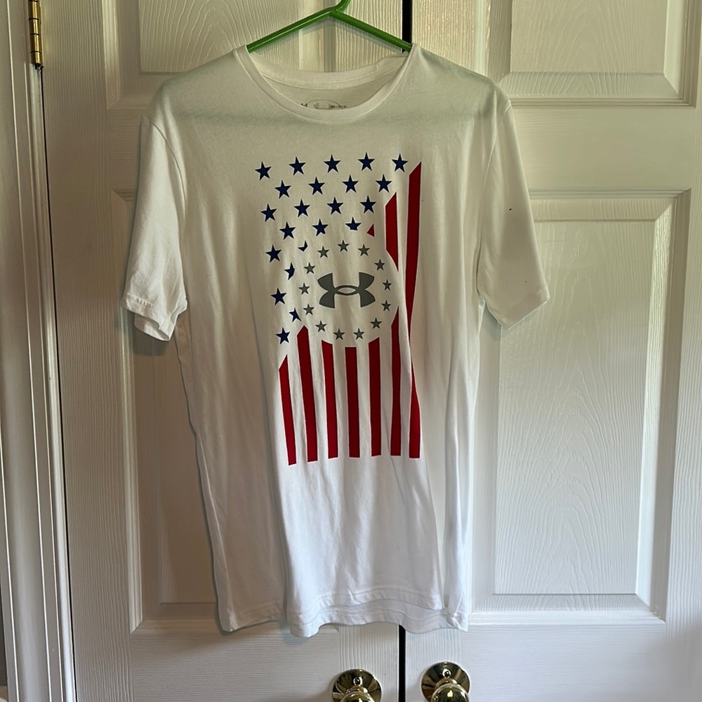Men’s under Armour t shirt
